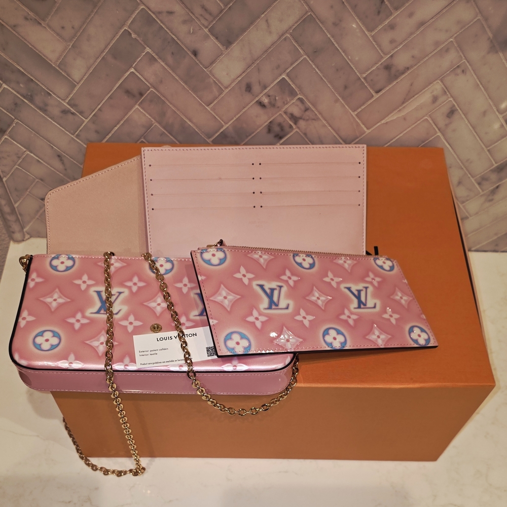 Louis Vuitton Felicie Pochette Valentines Edition New With Defects - Picture 15 of 15